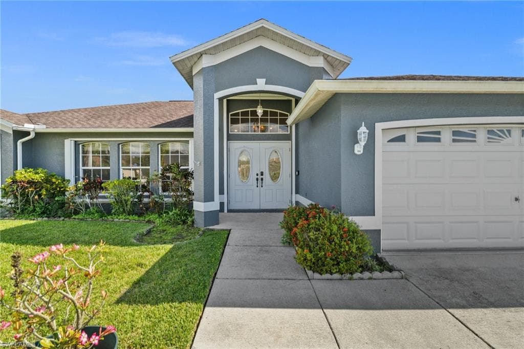 2218 NE 5th TER CAPE CORAL, FL 33909