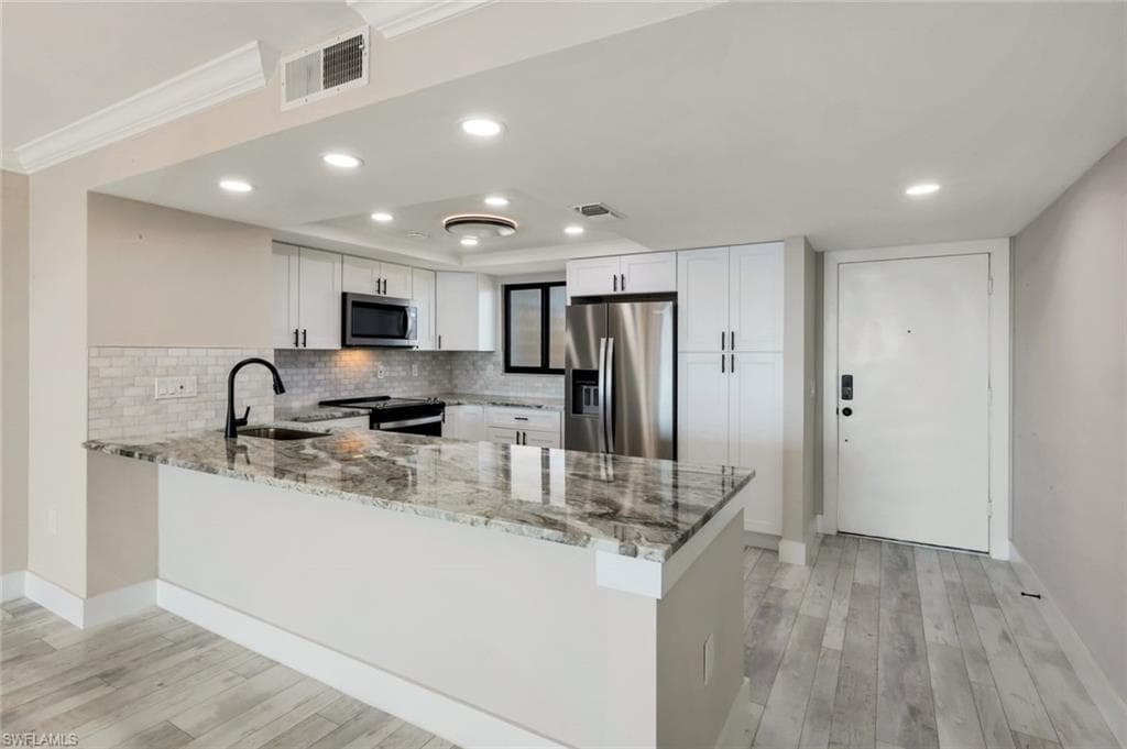 15010 Punta Rassa RD 404 FORT MYERS, FL 33908