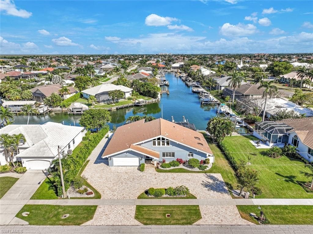 1709 Wavecrest CT MARCO ISLAND, FL 34145