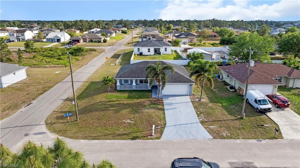 2901 25th ST SW LEHIGH ACRES, FL 33976