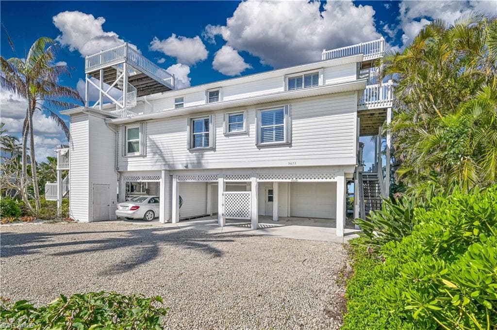 16653 Seagull Bay CT BOKEELIA, FL 33922