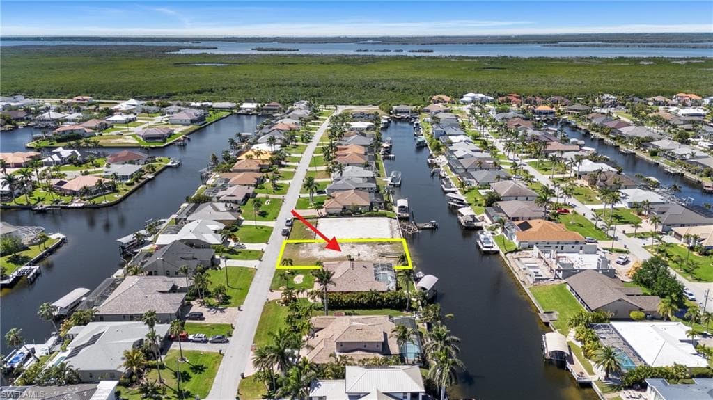 2815 SW 40th ST CAPE CORAL, FL 33914