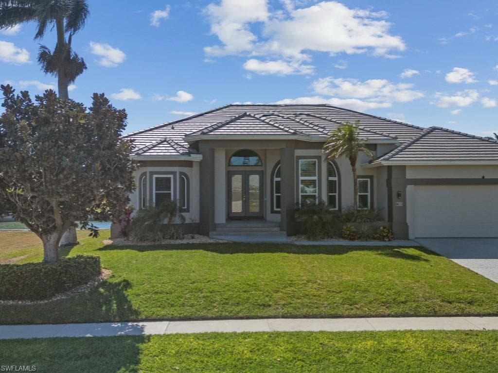 750 Orchid CT MARCO ISLAND, FL 34145