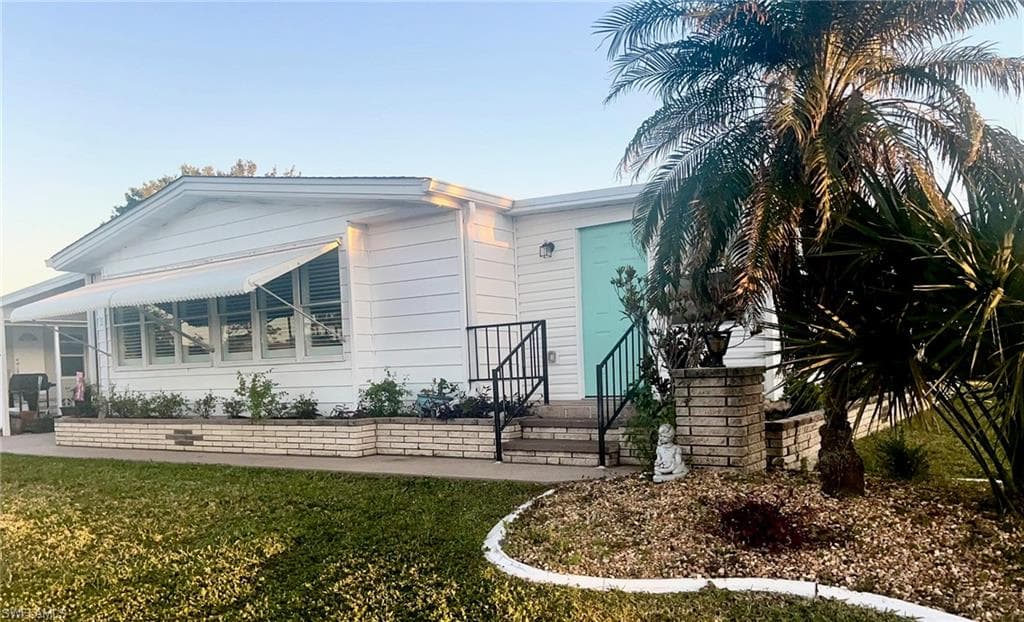 281 Harbor Isles DR NORTH PORT, FL 34287