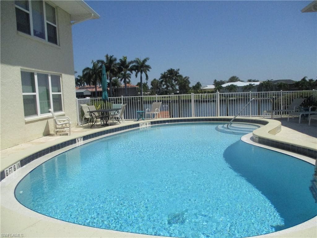1827 SE 41st ST 1F CAPE CORAL, FL 33904