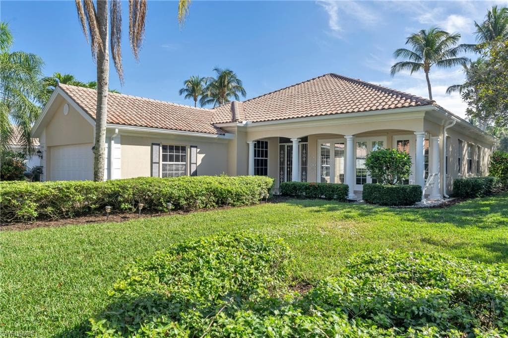2845 Hatteras WAY NAPLES, FL 34119