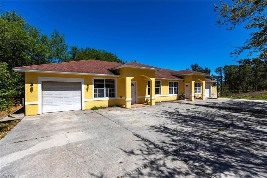 717 Meadow RD LEHIGH ACRES, FL 33973
