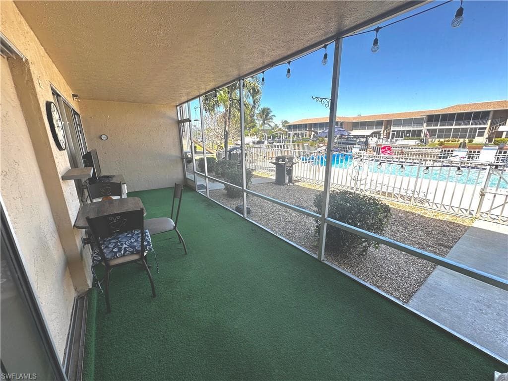809 SE 46th LN 105 CAPE CORAL, FL 33904