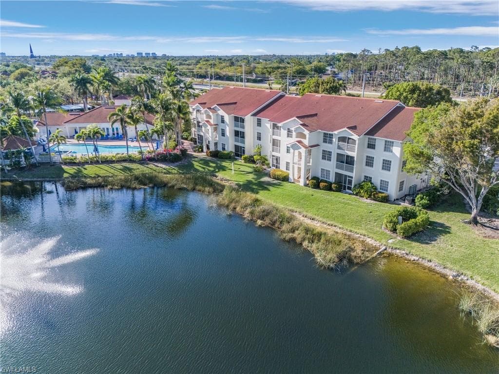 4720 Saint Croix LN 127 NAPLES, FL 34109