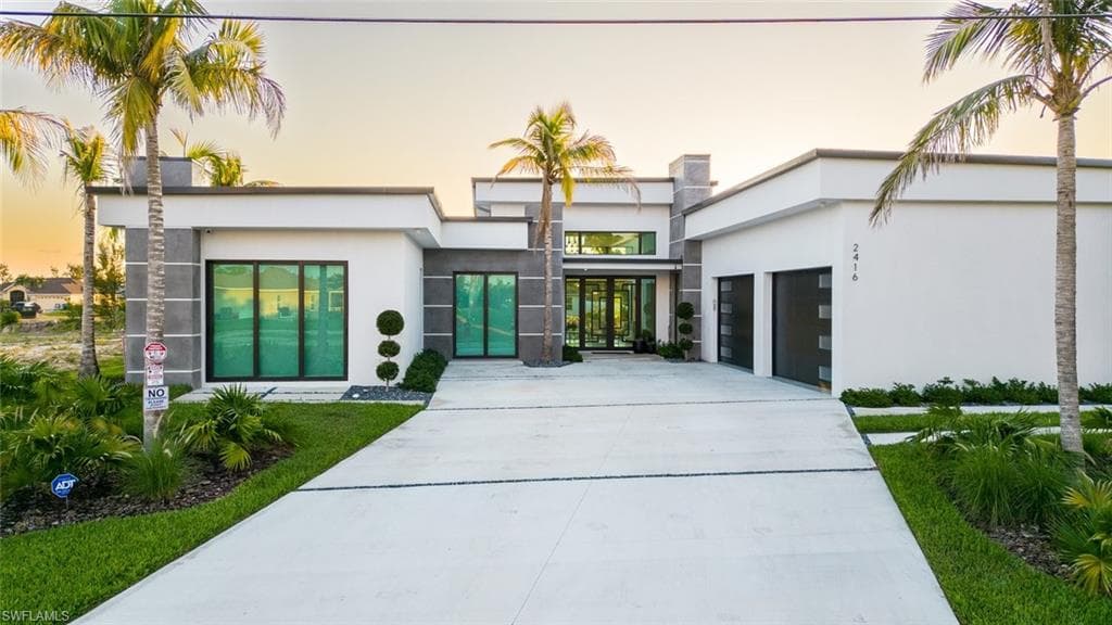 2416 SW 10th AVE CAPE CORAL, FL 33914