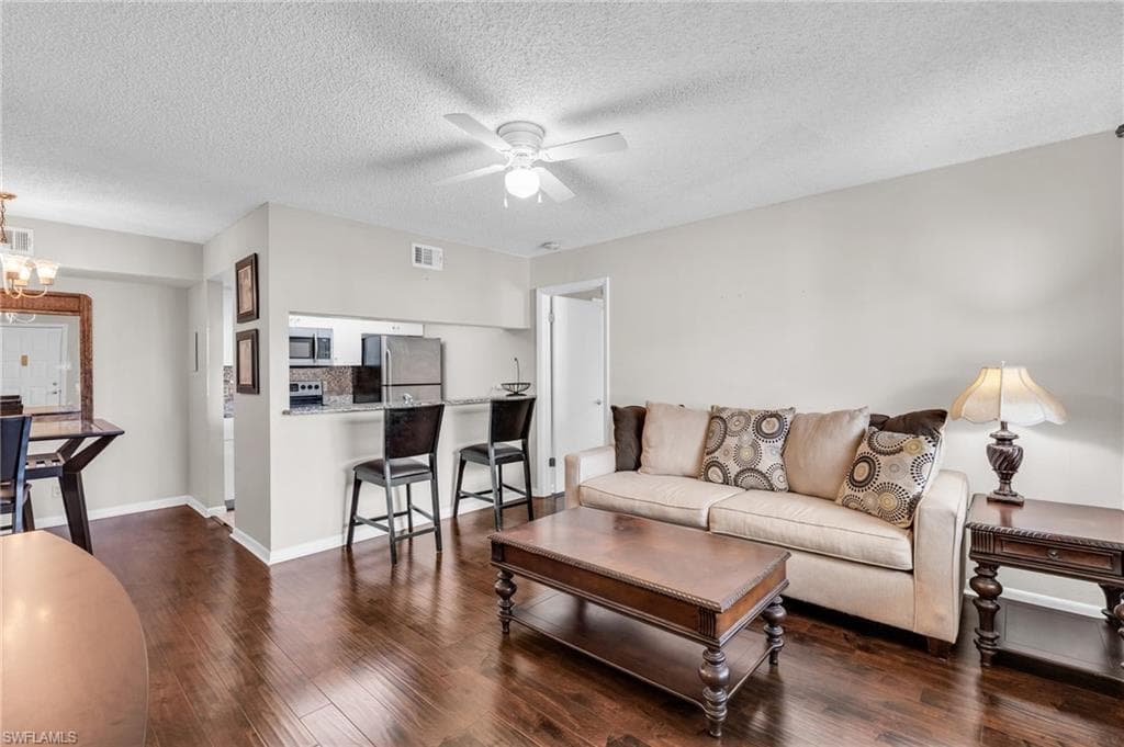 4321 27th CT SW 201 NAPLES, FL 34116
