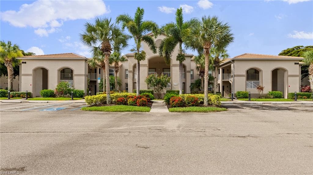 19940 Barletta LN 1222 ESTERO, FL 33928