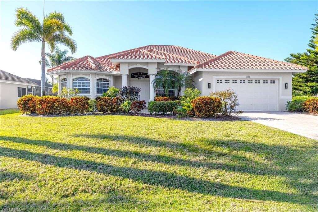 9851 El Greco CIR BONITA SPRINGS, FL 34135
