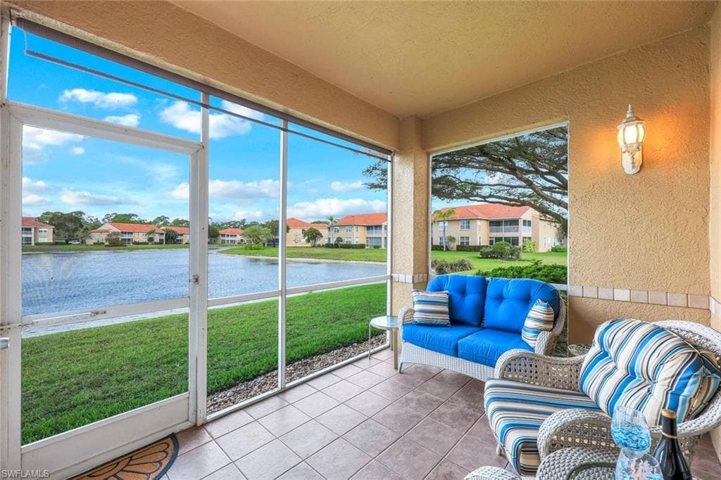 6920 Huntington Lakes CIR 104 NAPLES, FL 34119