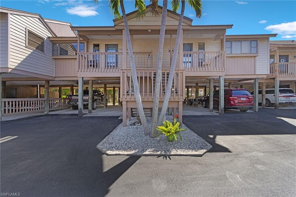 7596 Captains Harbor DR 502 BOKEELIA, FL 33922