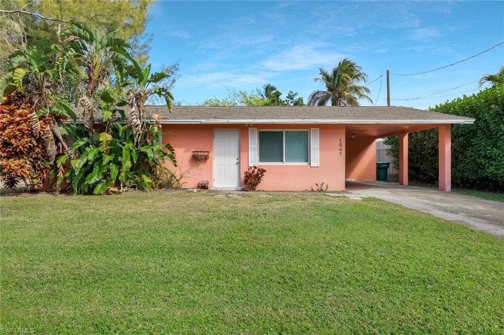 1547 Bembury DR NAPLES, FL 34102