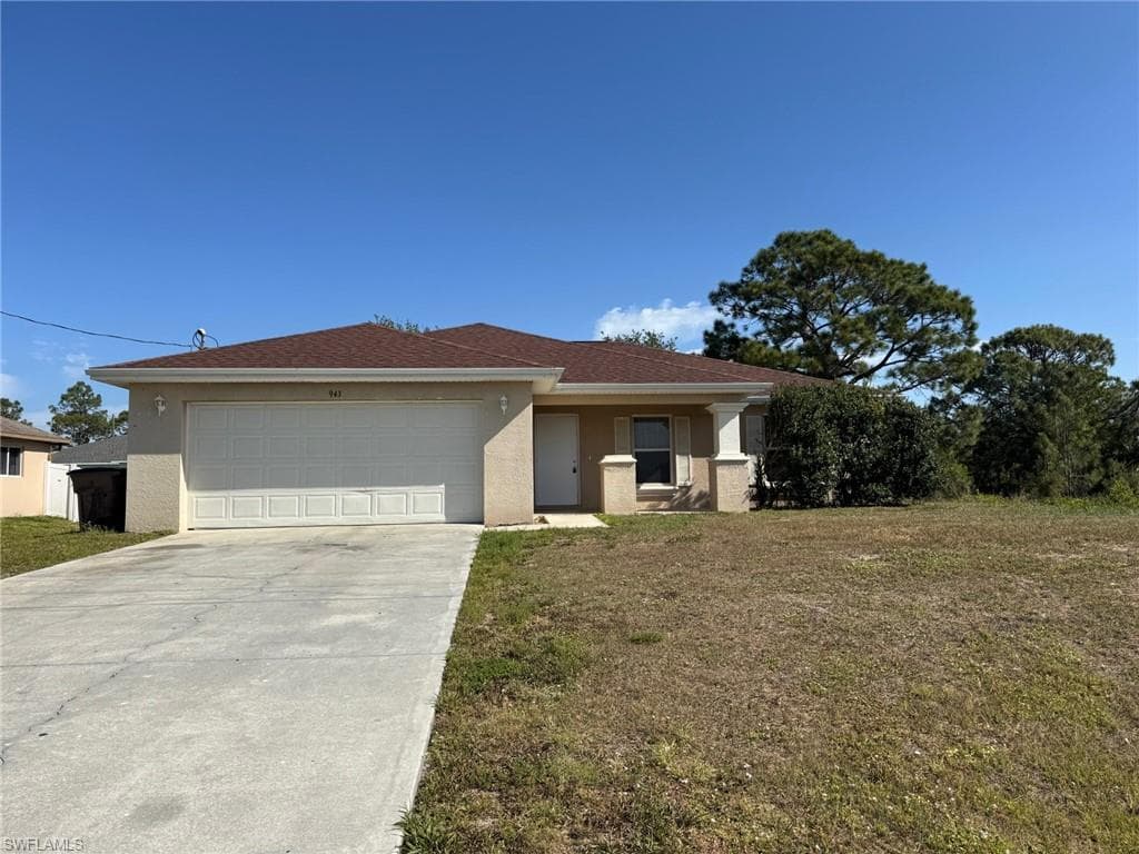 943 Grafton ST LEHIGH ACRES, FL 33974