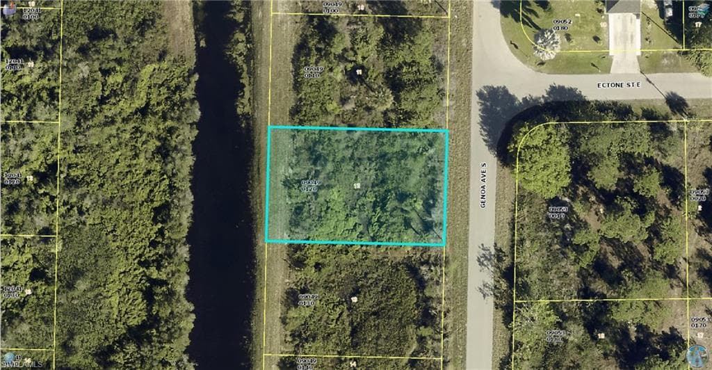 1022 Genoa AVE S LEHIGH ACRES, FL 33974