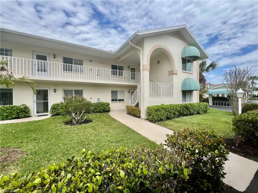 153 Gabriel CIR 2 NAPLES, FL 34104