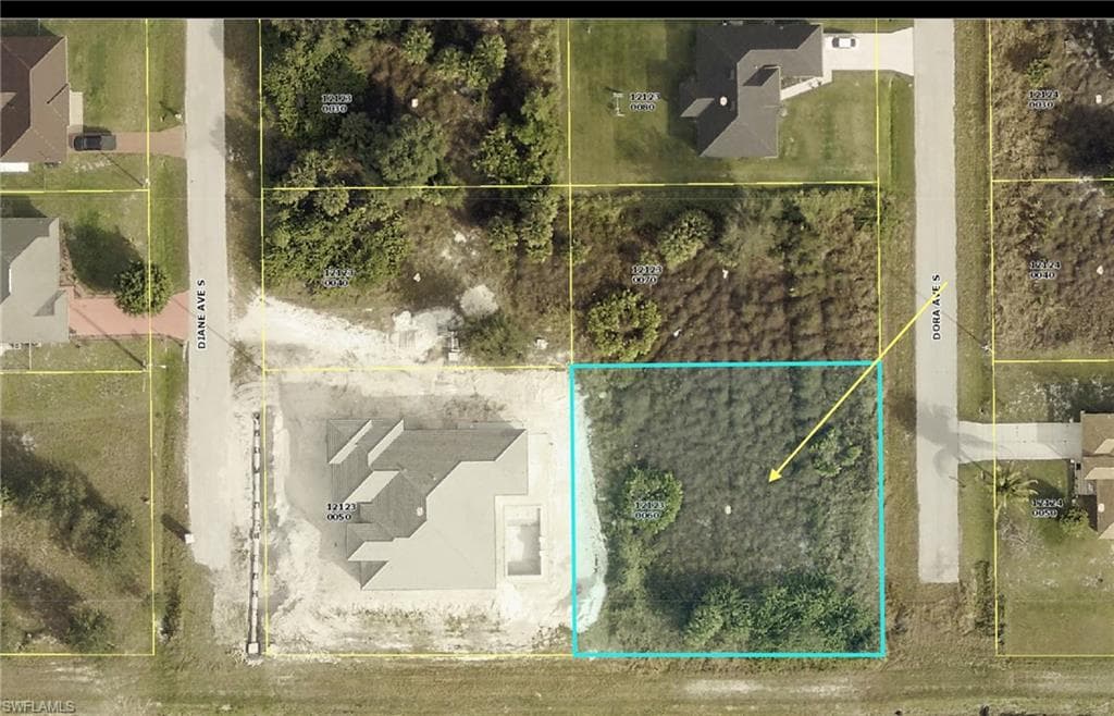 4608 Dora AVE S LEHIGH ACRES, FL 33976