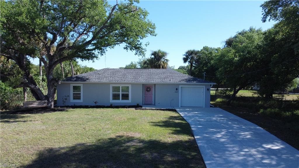 1047 Jabara LN LABELLE, FL 33935