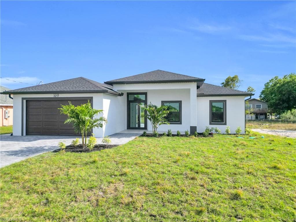 3217 23rd ST SW LEHIGH ACRES, FL 33976
