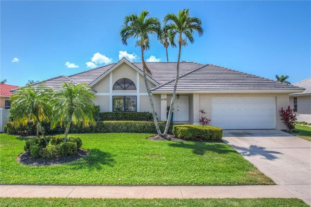 1539 Buccaneer CT MARCO ISLAND, FL 34145