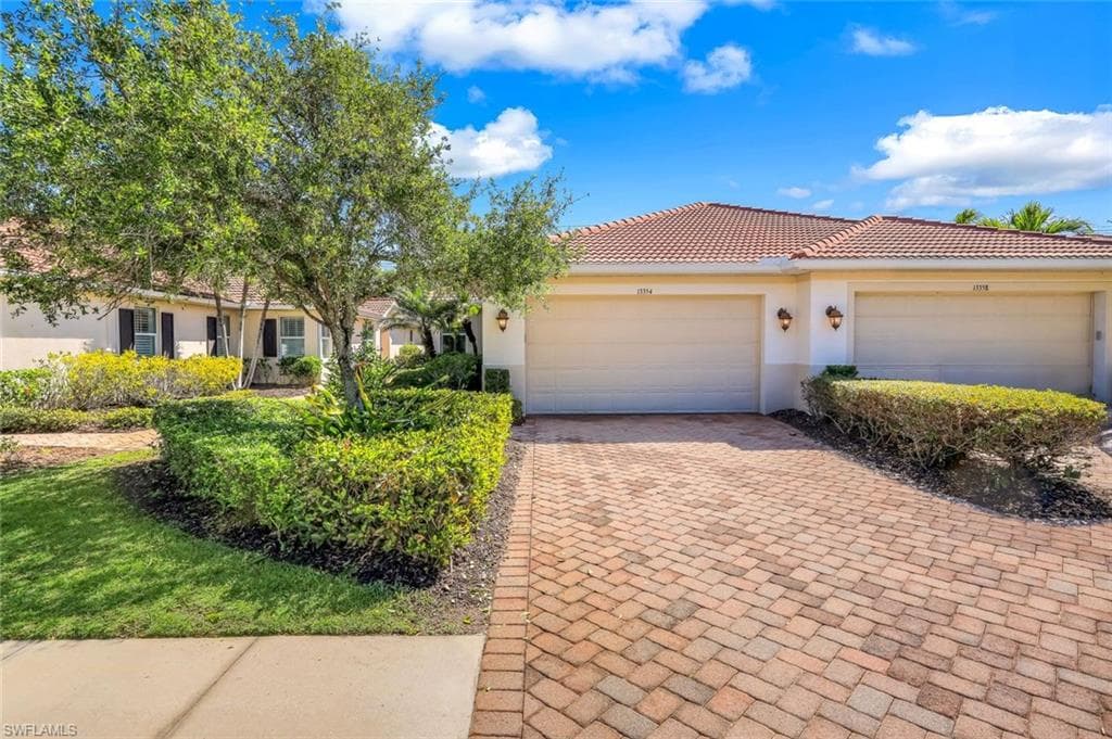 13354 Kent ST NAPLES, FL 34109