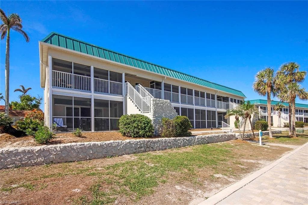 827 E Gulf DR G7 SANIBEL, FL 33957