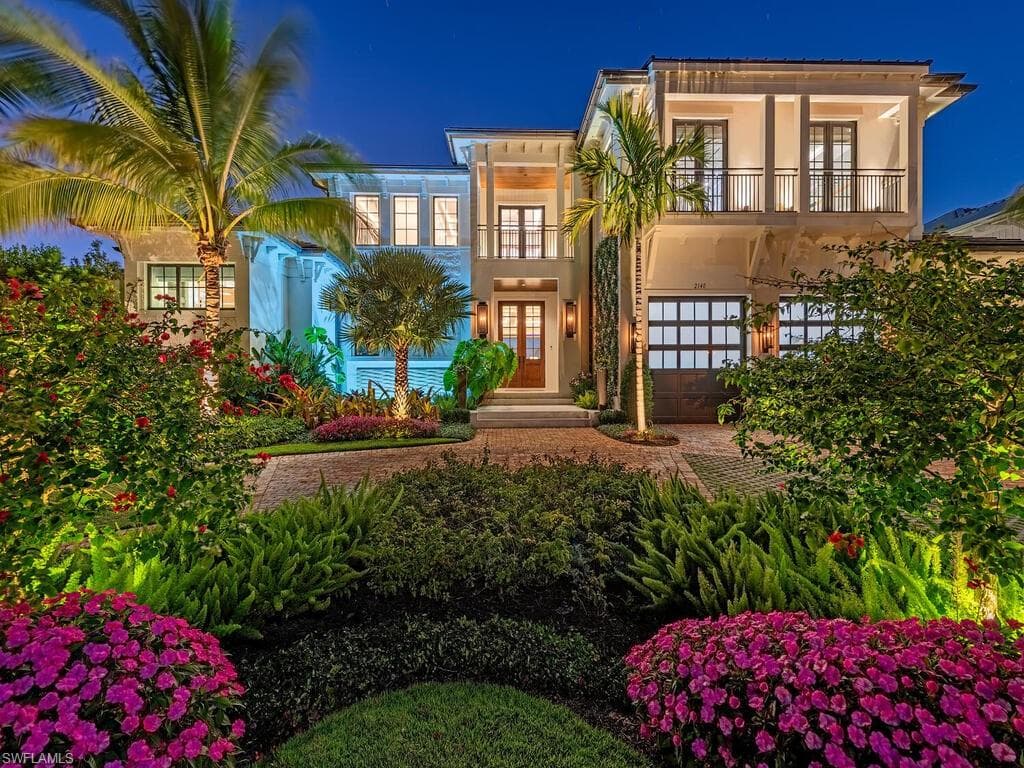 2140 Kingfish RD NAPLES, FL 34102