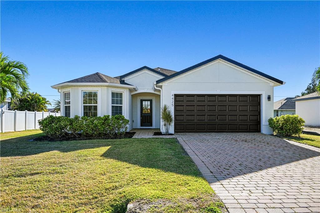 4425 SW 15th PL CAPE CORAL, FL 33914