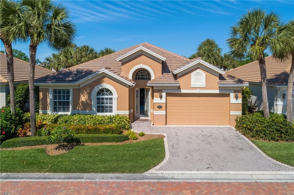 2272 Island Cove CIR NAPLES, FL 34109