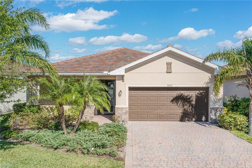 3652 E Hampton CIR ALVA, FL 33920