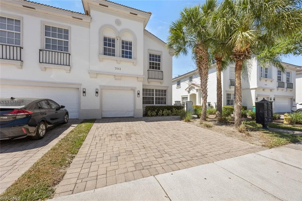 7013 Romana WAY N 1506 NAPLES, FL 34119