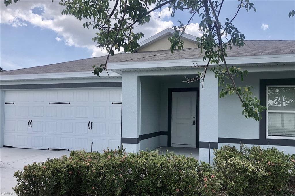 1718 SW 6th AVE CAPE CORAL, FL 33991
