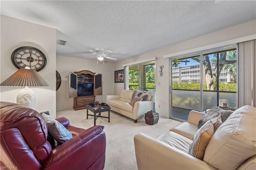 8151 S Woods CIR 2 FORT MYERS, FL 33919