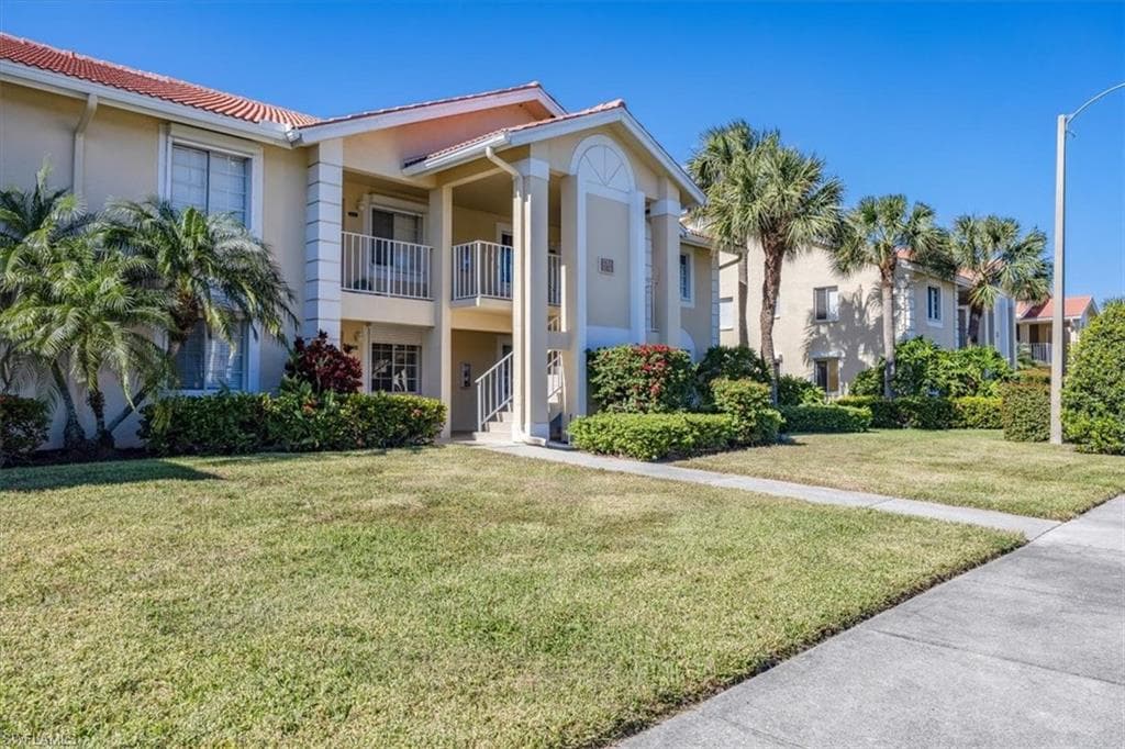 7713 Jewel LN 203 NAPLES, FL 34109