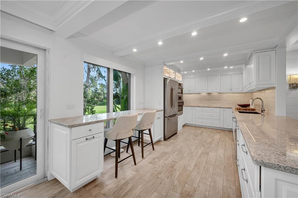 103 Wilderness DR 201 NAPLES, FL 34105