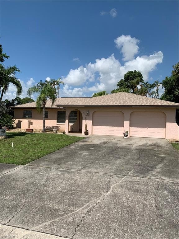 4709 Vinsetta AVE NORTH FORT MYERS, FL 33903