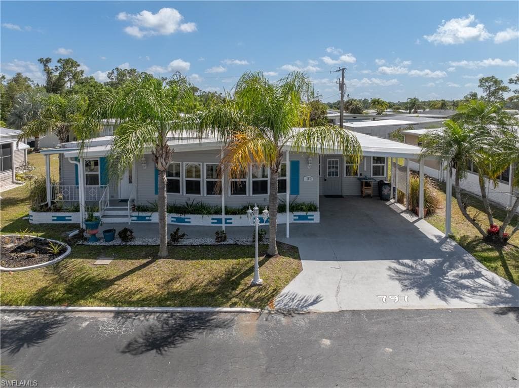 797 Roses LN NORTH FORT MYERS, FL 33917