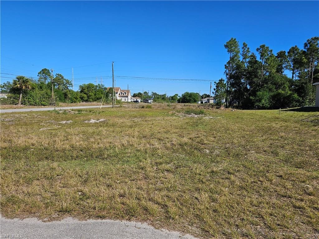 4314 7th ST SW LEHIGH ACRES, FL 33976