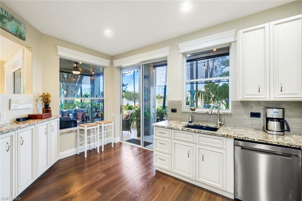 8217 Parkstone PL 101 NAPLES, FL 34120