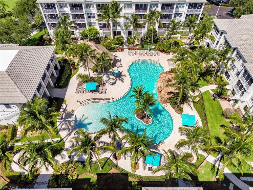 3901 Kens WAY 3305 BONITA SPRINGS, FL 34134