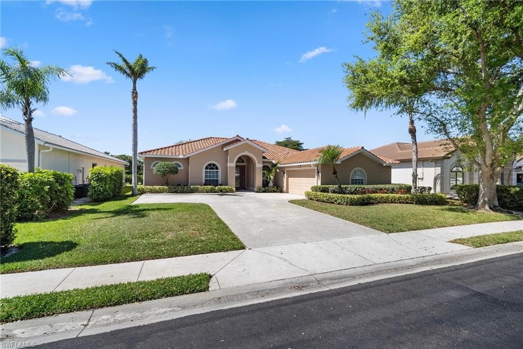 9846 Weather Stone PL FORT MYERS, FL 33913