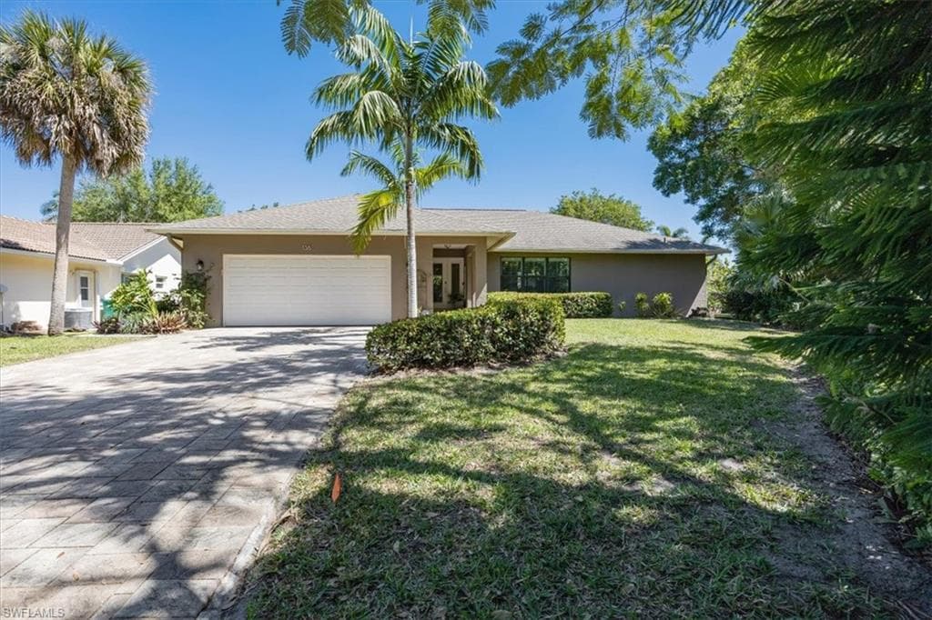 136 Old Tamiami TRL NAPLES, FL 34110