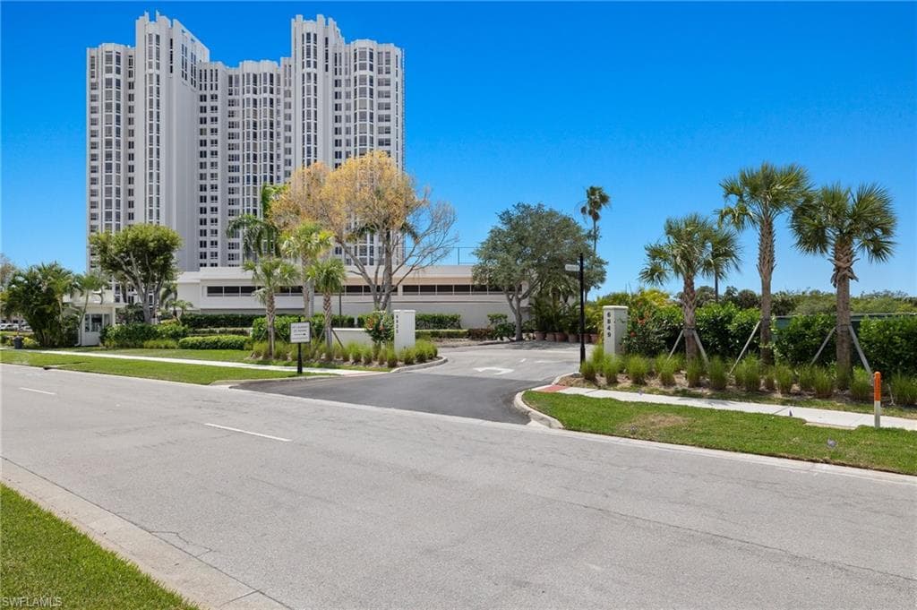 6849 Grenadier BLVD 201 NAPLES, FL 34108