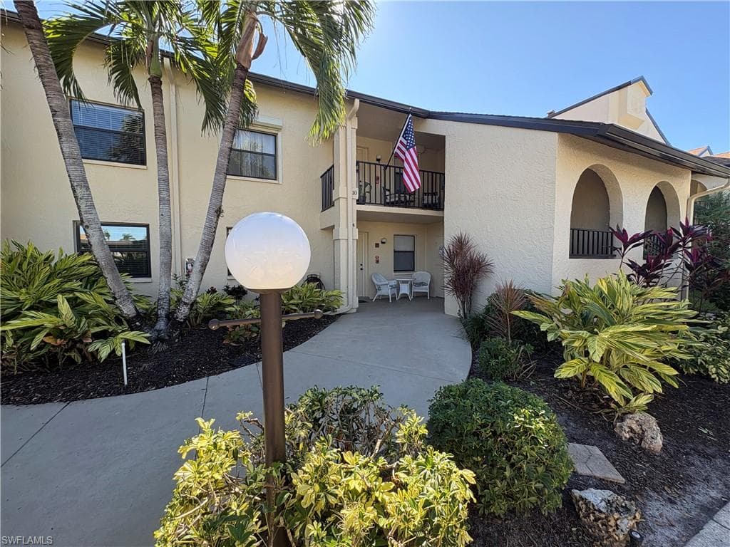 8383 Charter Club CIR 4 FORT MYERS, FL 33919