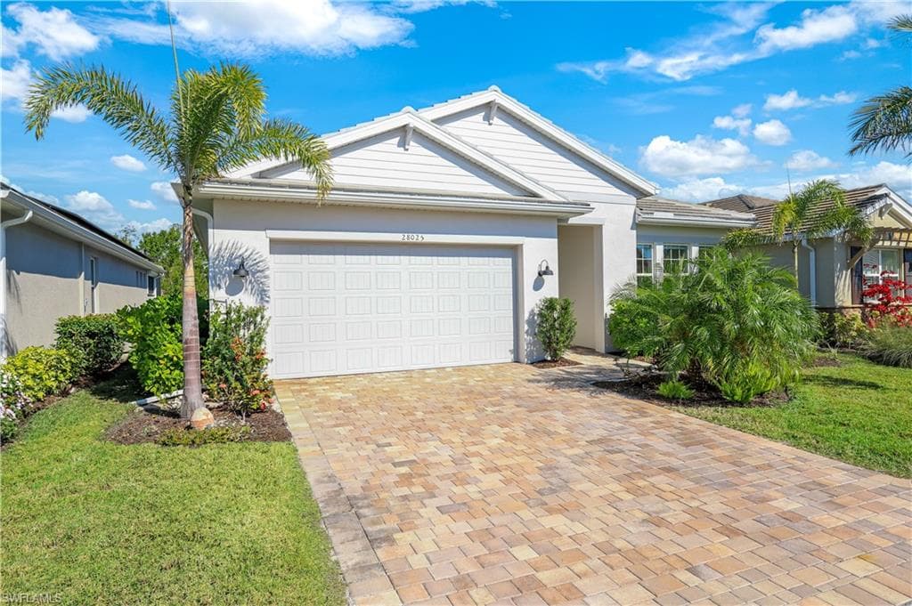 28025 Seasons Tide AVE BONITA SPRINGS, FL 34135
