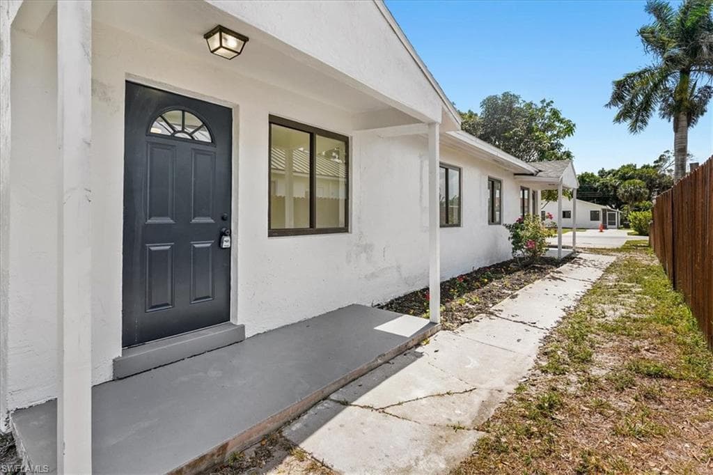 3655 Hibiscus AVE NAPLES, FL 34104