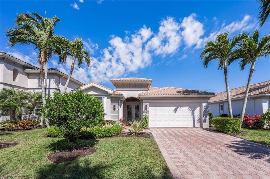 5624 Lago Villaggio WAY NAPLES, FL 34104